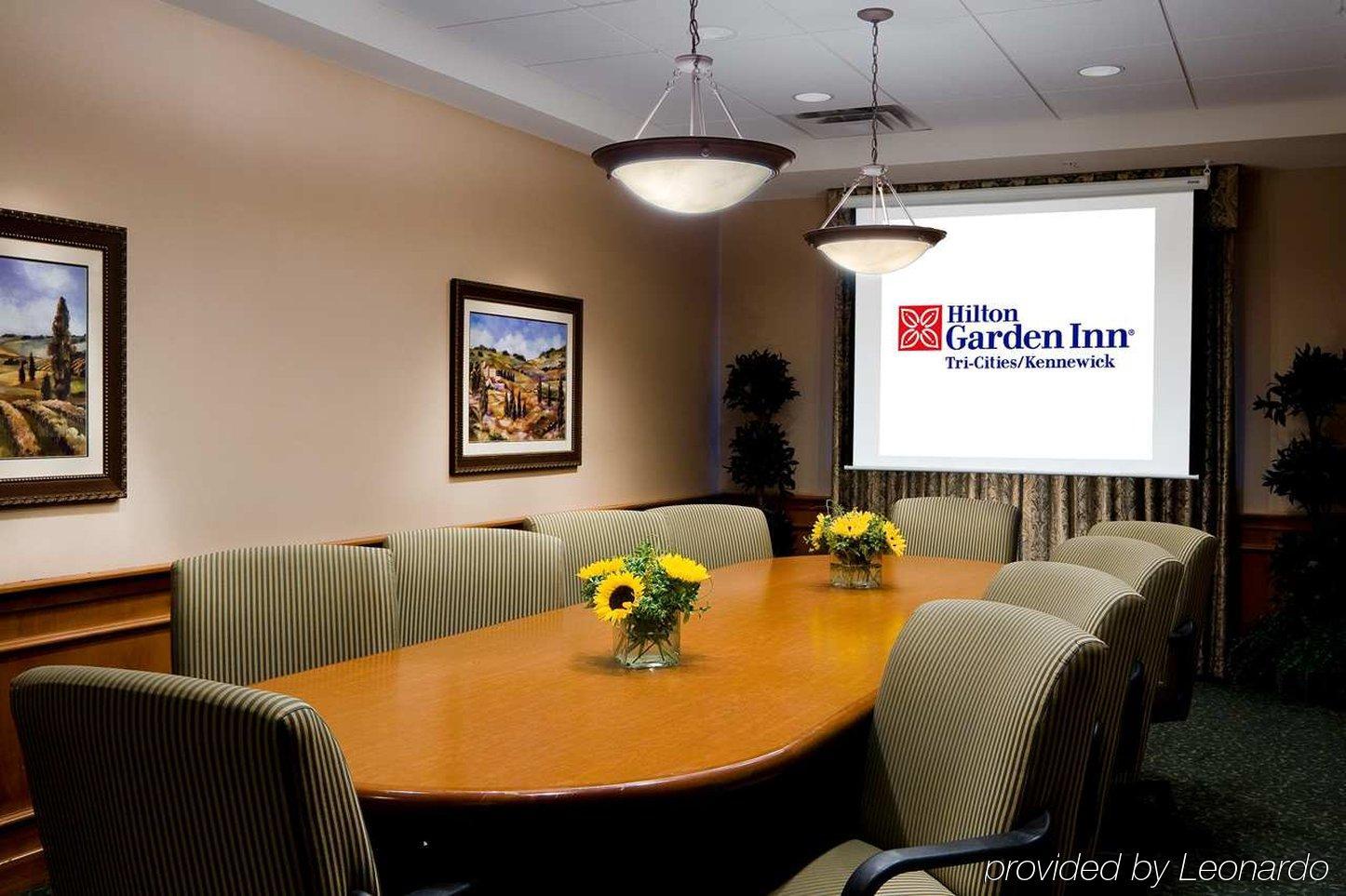 Hilton Garden Inn Tri-Cities/קנוויק מתקנים תמונה