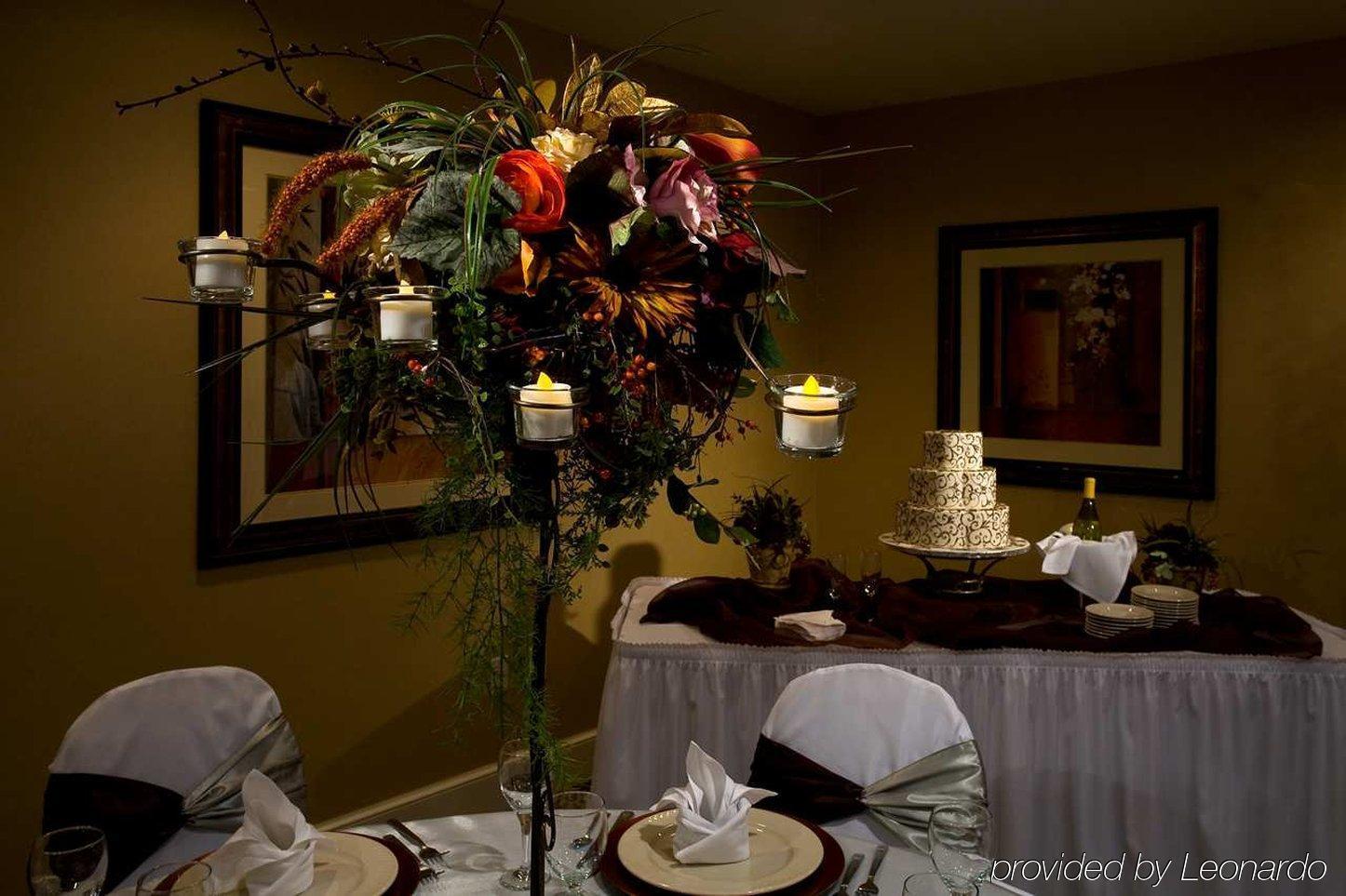 Hilton Garden Inn Tri-Cities/קנוויק מסעדה תמונה